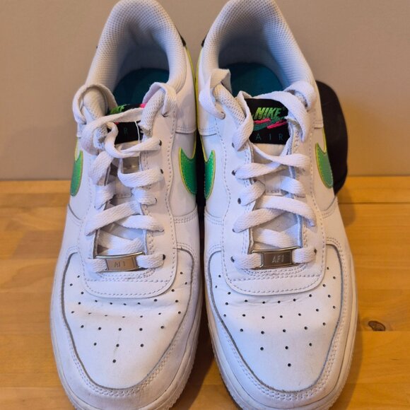 Nike Air Force 1 LV8 White Green Sneakers Women’s 8 EU 39 - Picture 5 of 8